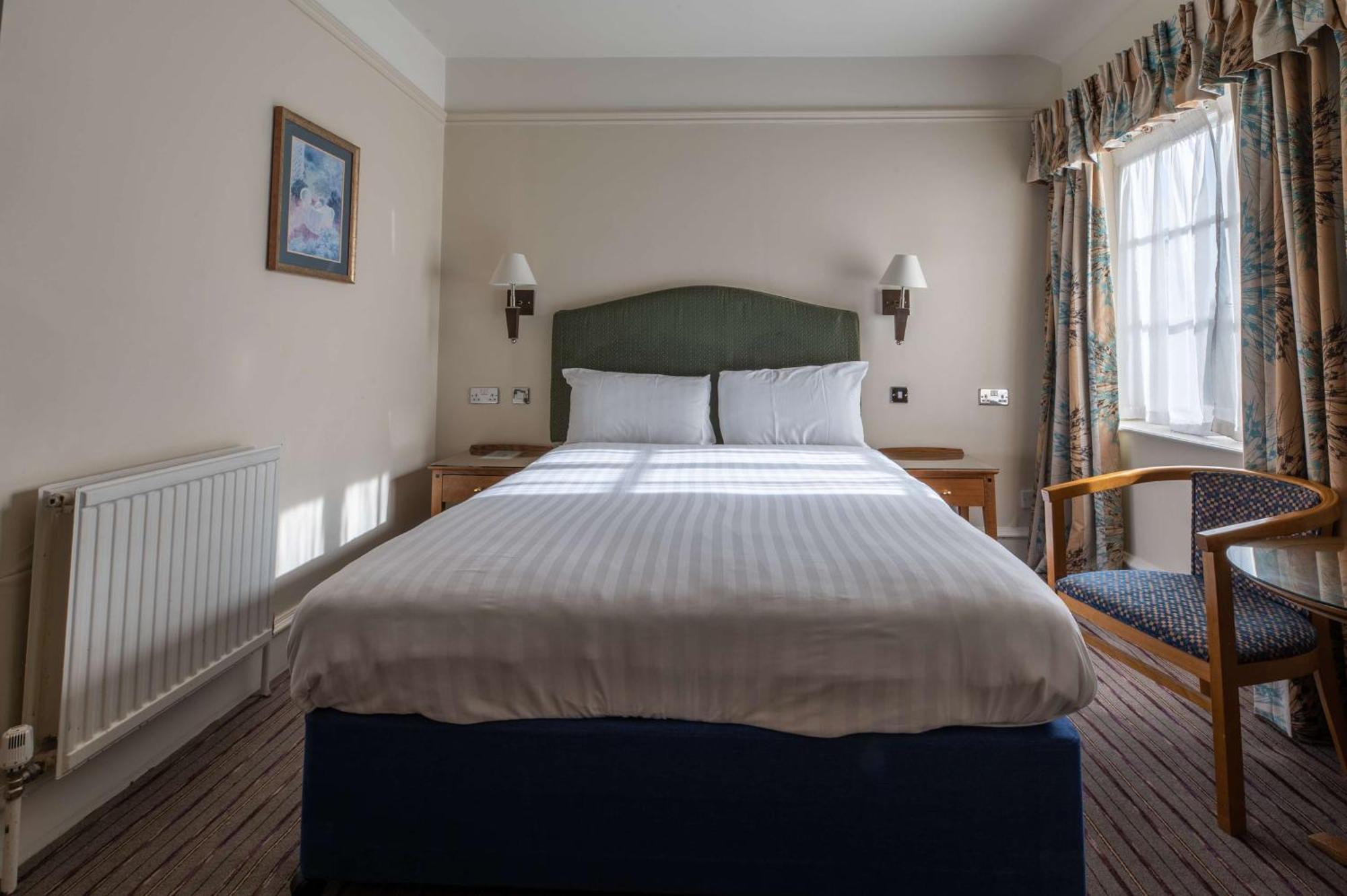Feature Double Room,1216925236:JPEG